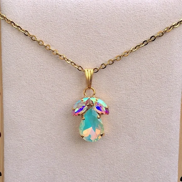 Green Opal Aurora Borealis + Gold Pear Marquis Crystal Pendant Drop Necklace - Picture 3 of 9